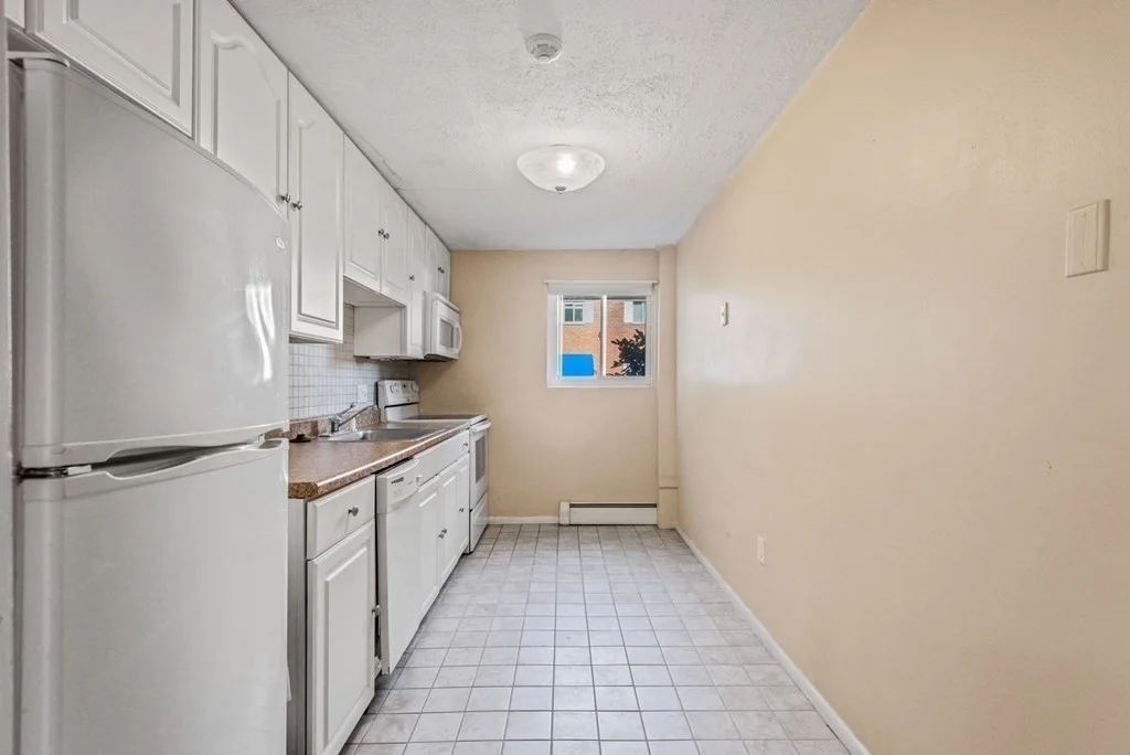 1 bed, 1 bath apartment for rent at 131 Creek St Unit 5, Wrentham — photo 9 of 21