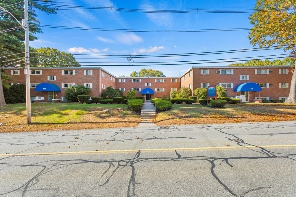 1 bed, 1 bath apartment for rent at 131 Creek St Unit 5, Wrentham — photo 3 of 21