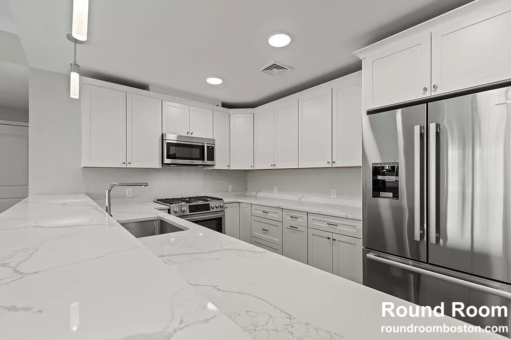 2 bed, 2 bath apartment for rent at 131 Eliot St Unit 206, Milton