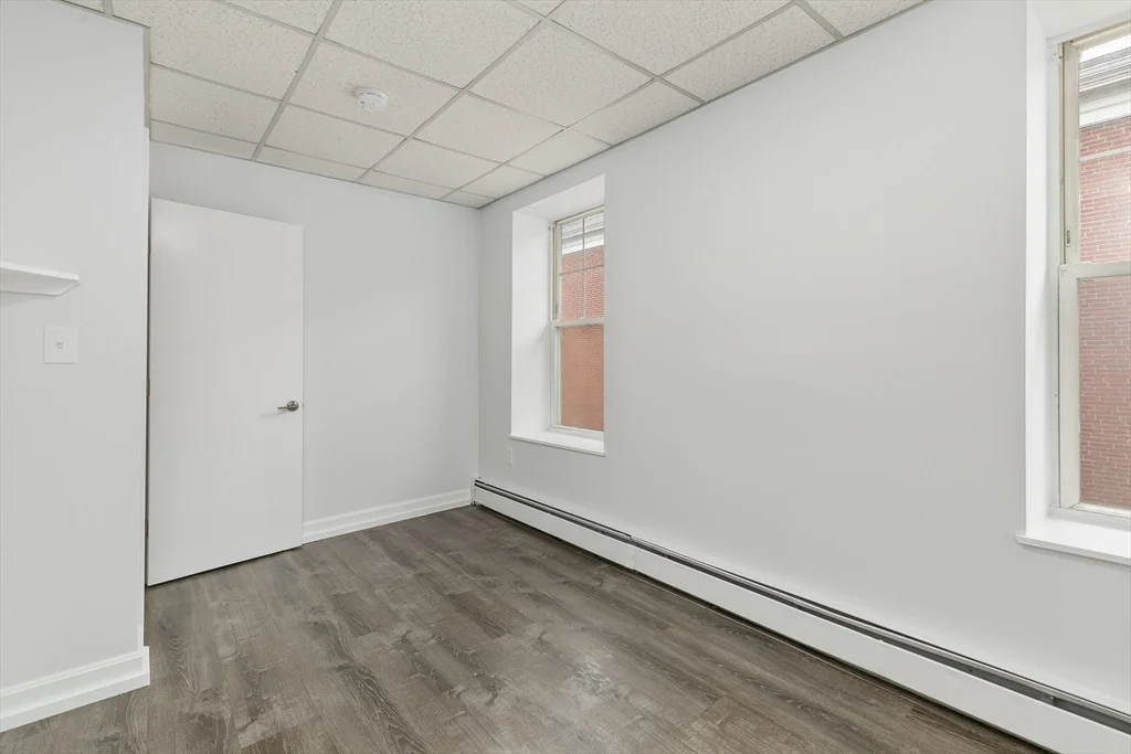 1 bed, 1 bath apartment for rent at 131 Essex St Unit 33, Salem — photo 11 of 21