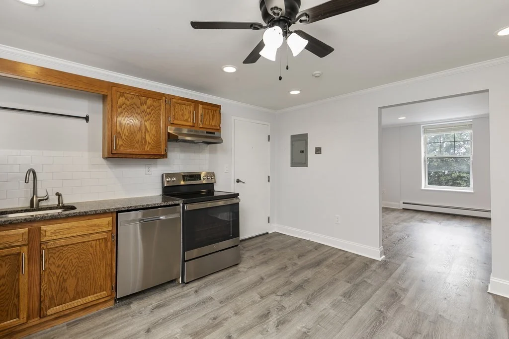 1 bed, 1 bath apartment for rent at 131 Essex Streer Unit 34, Salem — photo 2 of 24