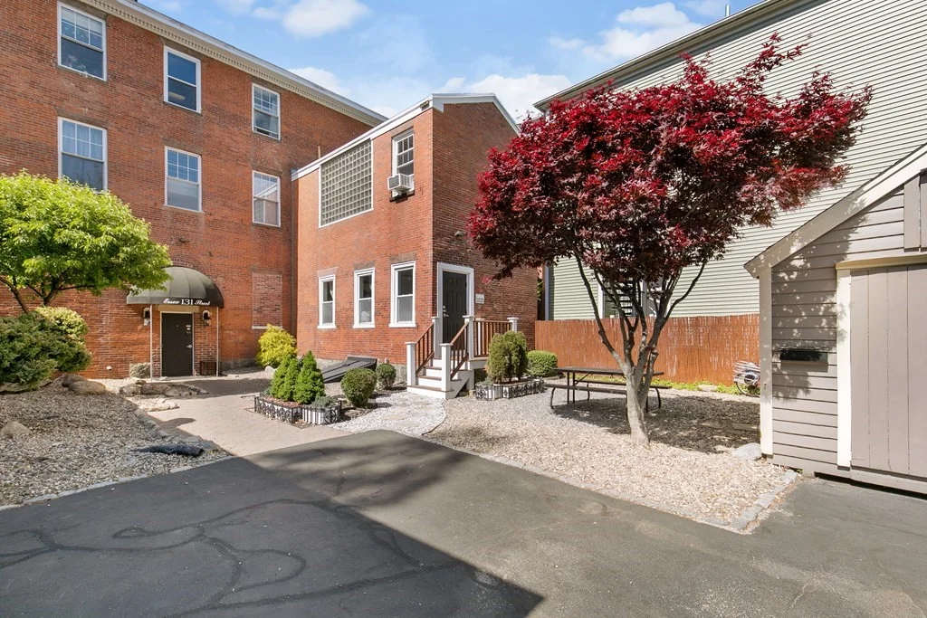 1 bed, 1 bath apartment for rent at 131 Essex Streer Unit 34, Salem — photo 17 of 24