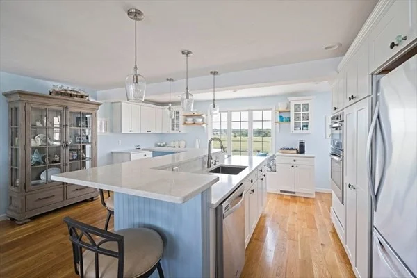 3 bed, 2 bath apartment for rent at 131 Glades, Scituate — photo 4 of 19