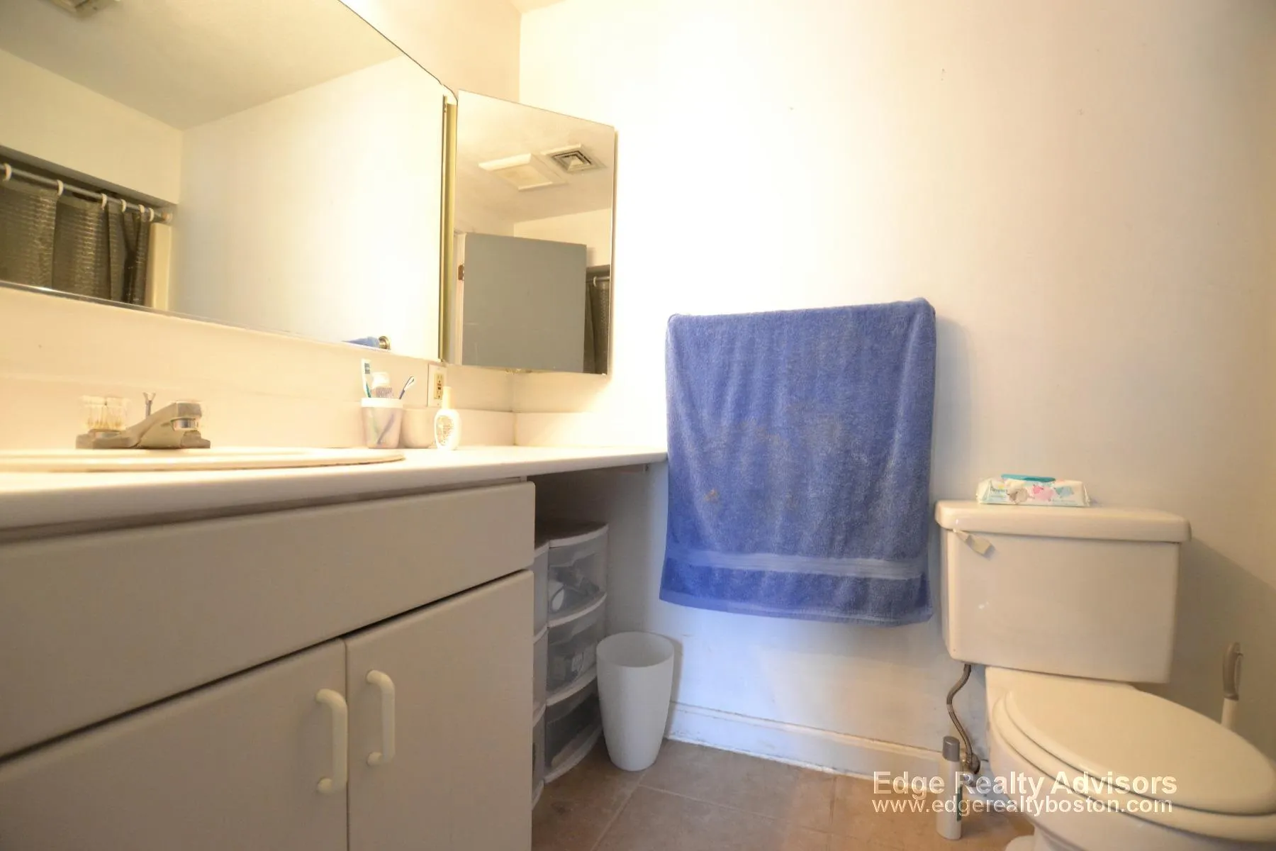 5 bed, 3 bath apartment for rent at 131 Glenville Ave Unit 1, Allston — photo 6 of 10