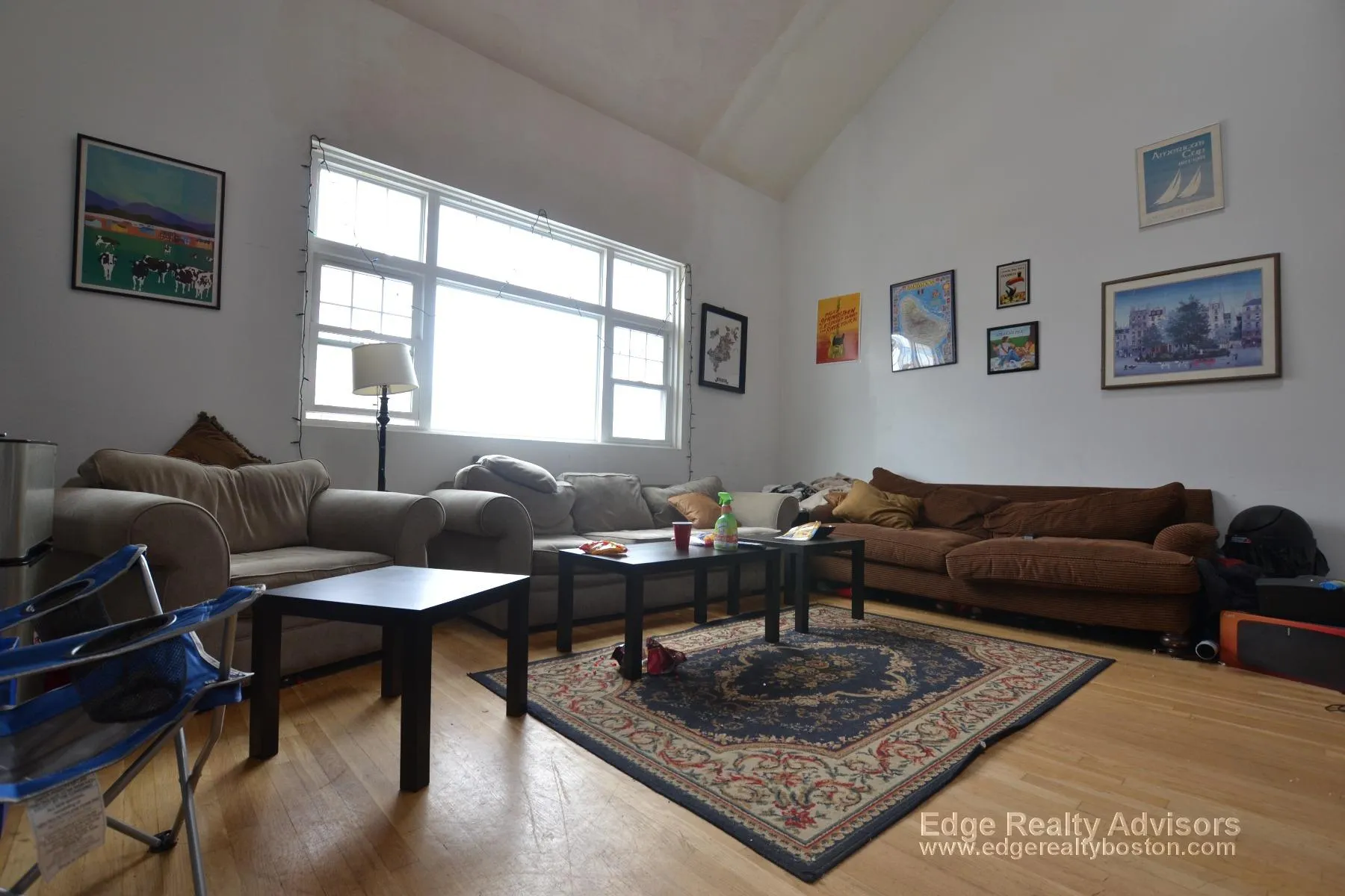 5 bed, 3 bath apartment for rent at 131 Glenville Ave Unit 1, Allston — photo 4 of 10