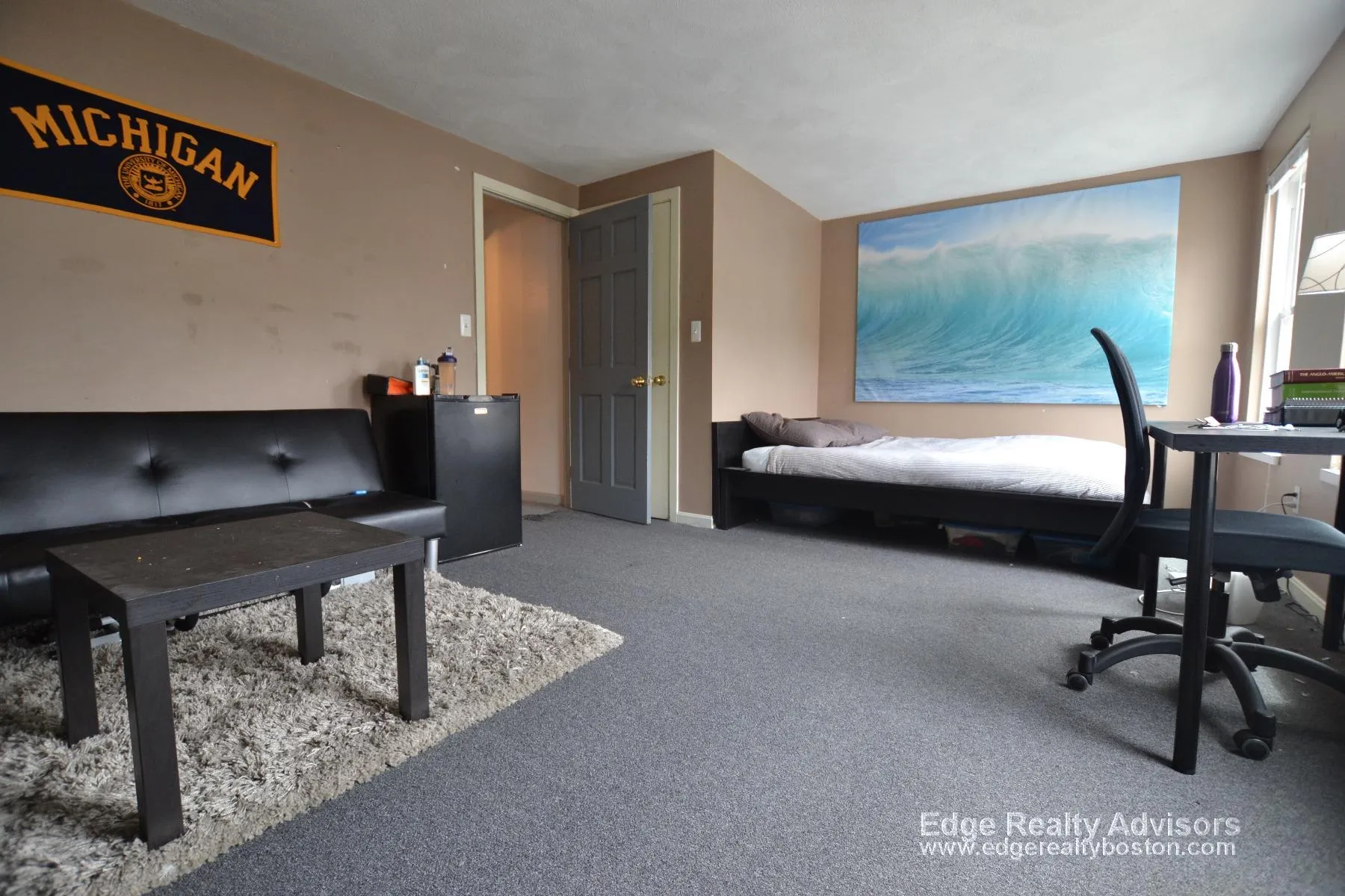 5 bed, 3 bath apartment for rent at 131 Glenville Ave Unit 1, Allston — photo 3 of 10