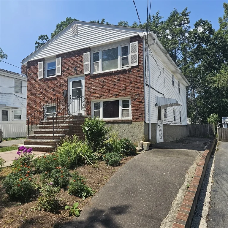 3 bed, 1 bath apartment for rent at 131 Itasca St Unit 2, Mattapan — photo 1 of 16