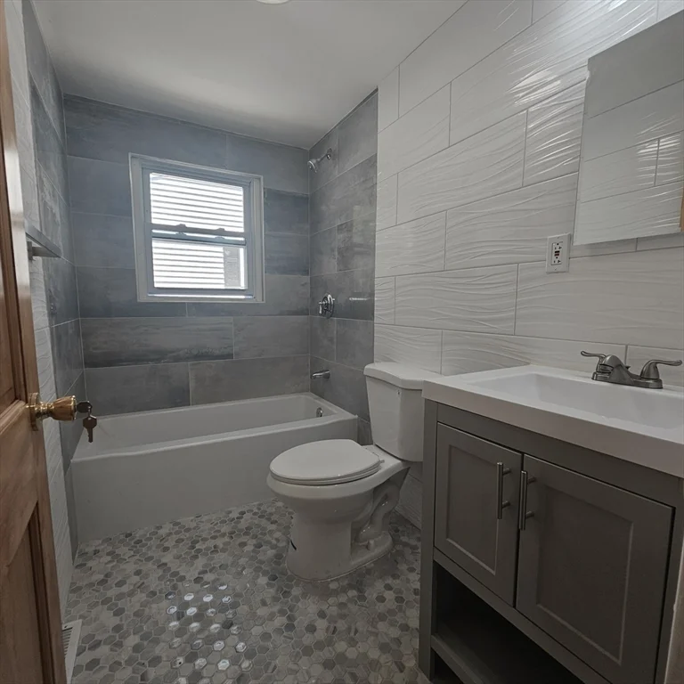 3 bed, 1 bath apartment for rent at 131 Itasca St Unit 2, Mattapan — photo 12 of 16