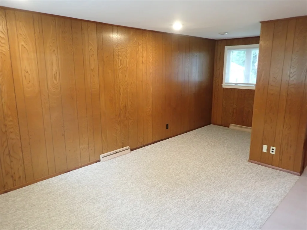 3 bed, 1 bath apartment for rent at 131 Jarvis Circle Unit 0, Needham — photo 14 of 21
