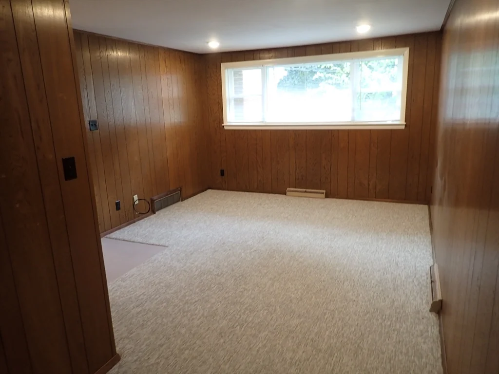 3 bed, 1 bath apartment for rent at 131 Jarvis Circle Unit 0, Needham — photo 15 of 21