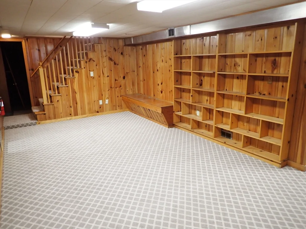 3 bed, 1 bath apartment for rent at 131 Jarvis Circle Unit 0, Needham — photo 18 of 21