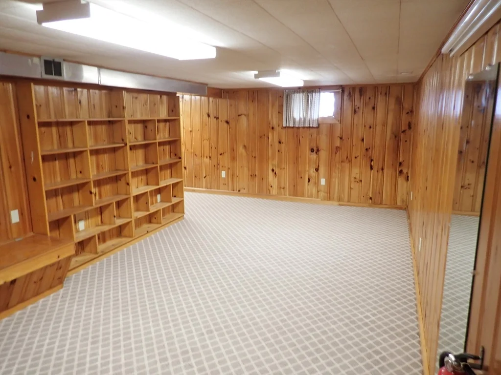 3 bed, 1 bath apartment for rent at 131 Jarvis Circle Unit 0, Needham — photo 17 of 21