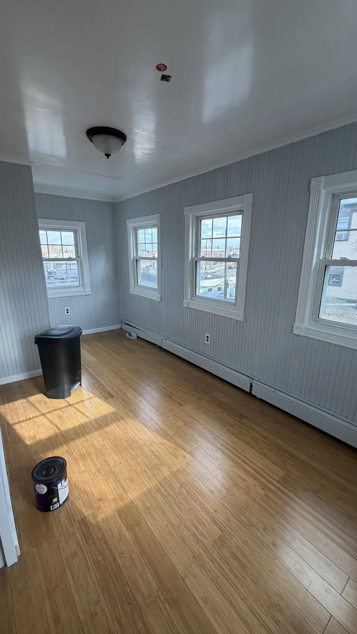 3 bed, 1 bath apartment for rent at 131 Josephine Ave Unit 2, Powder House Square — photo 9 of 11