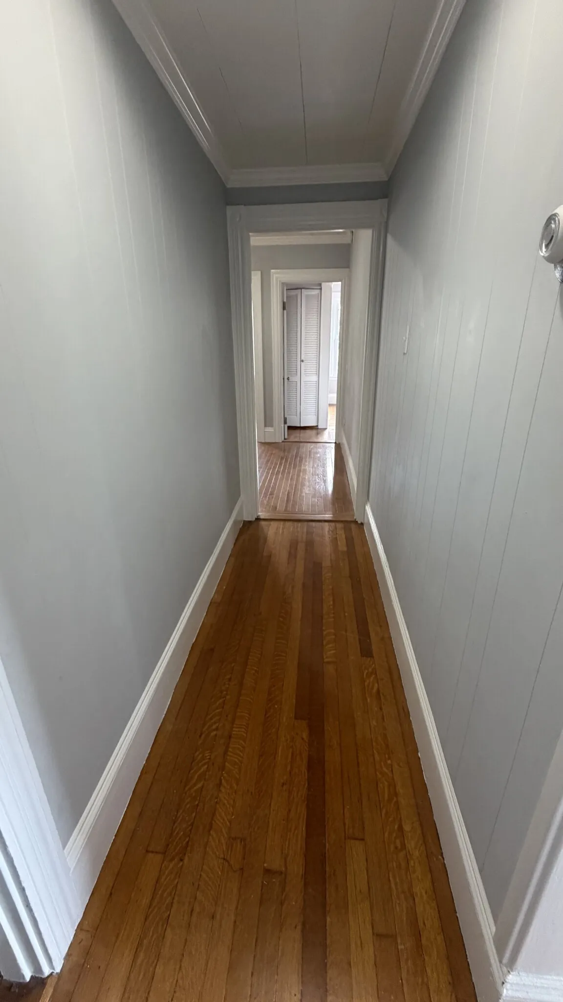 3 bed, 1 bath apartment for rent at 131 Josephine Ave Unit 2, Powder House Square — photo 7 of 11