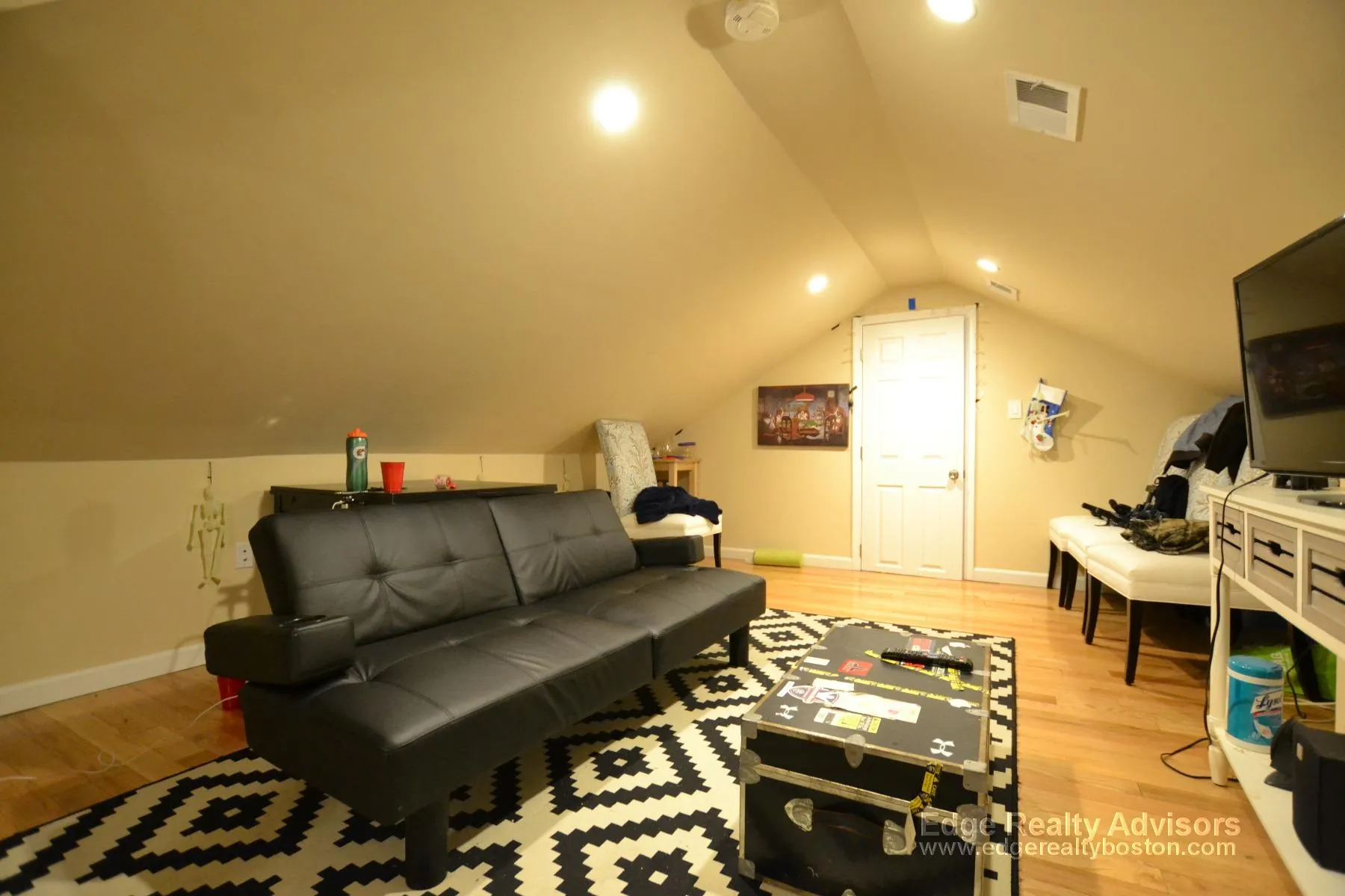 4 bed, 2 bath apartment for rent at 131 Nottinghill Rd Unit 2, Brighton — photo 15 of 19