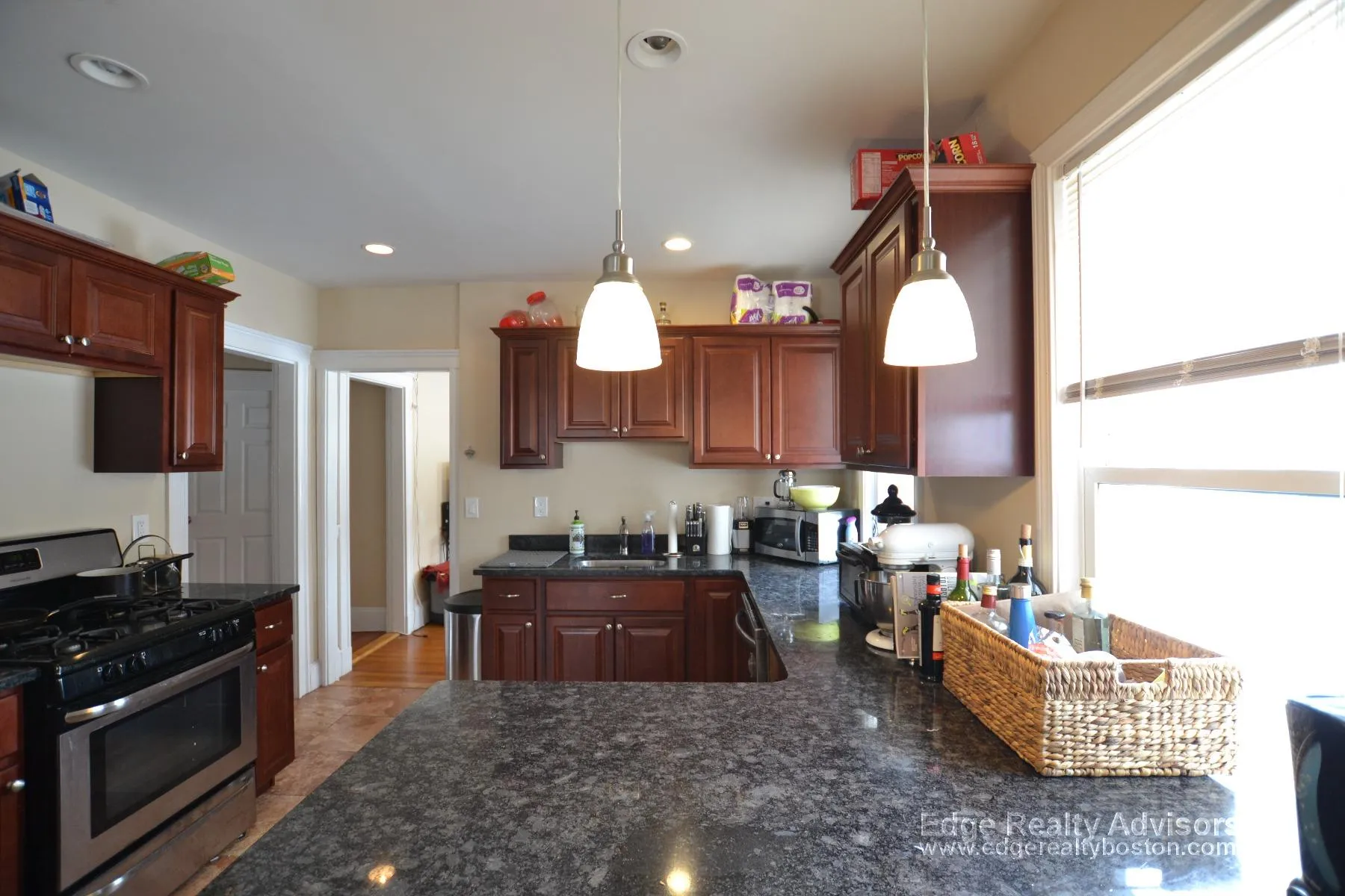 4 bed, 2 bath apartment for rent at 131 Nottinghill Rd Unit 2, Brighton — photo 8 of 19