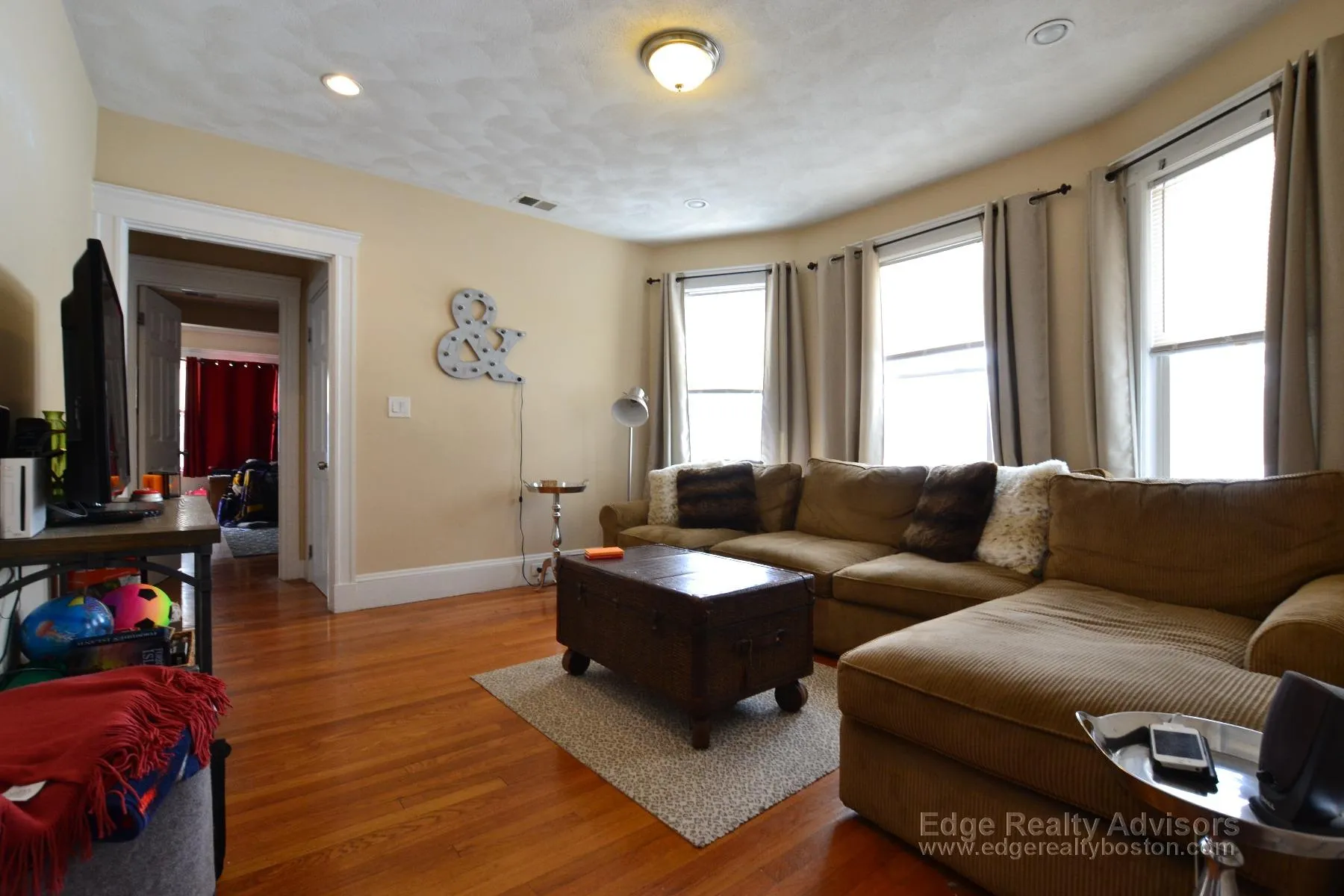 4 bed, 2 bath apartment for rent at 131 Nottinghill Rd Unit 2, Brighton — photo 6 of 19