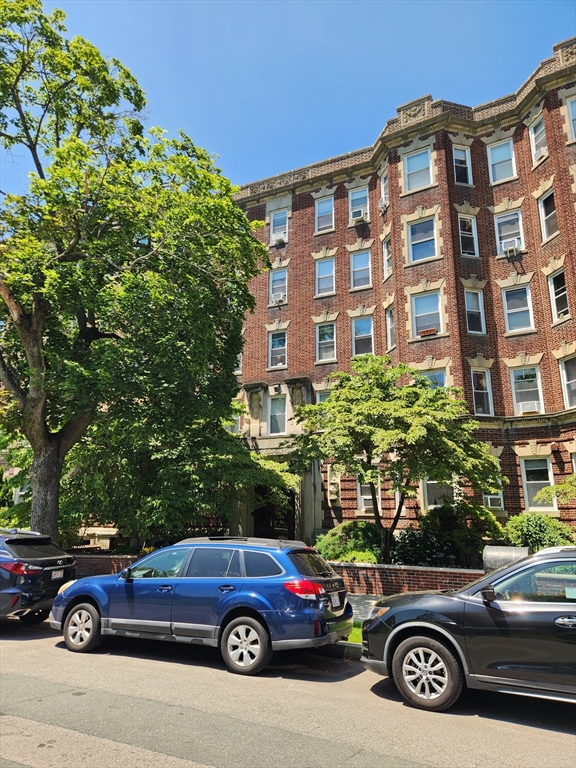 2 bed, 1 bath apartment for rent at 131 Park Dr Unit 12, Fenway — photo 16 of 17