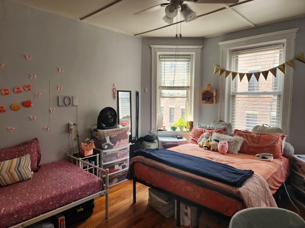 2 bed, 1 bath apartment for rent at 131 Park Dr Unit 12, Fenway — photo 2 of 17