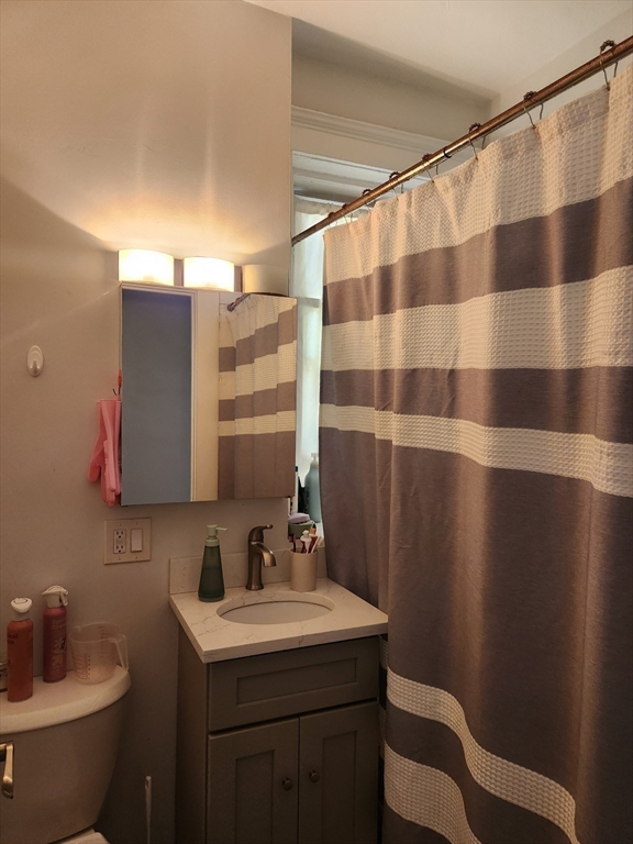 2 bed, 1 bath apartment for rent at 131 Park Dr Unit 12, Fenway — photo 9 of 17