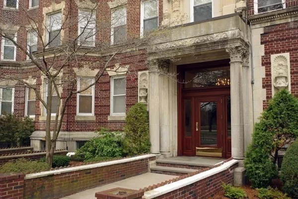 Studio bed, 1 bath apartment for rent at 131 Park Dr Unit 31R, Fenway — photo 11 of 12