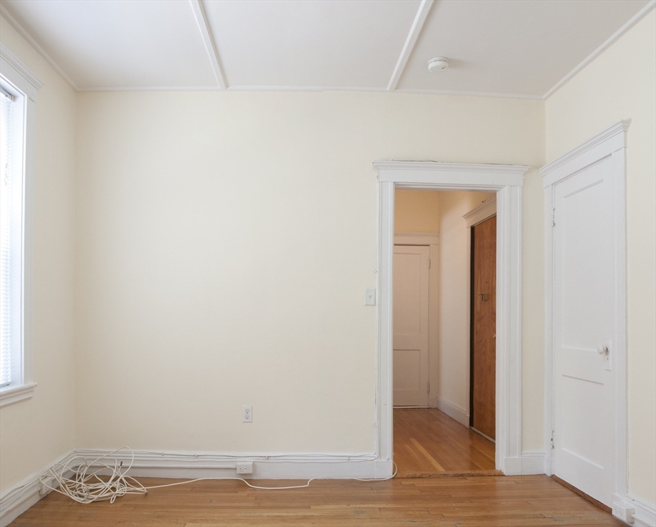 Studio bed, 1 bath apartment for rent at 131 Park Dr Unit 5, Fenway — photo 5 of 12