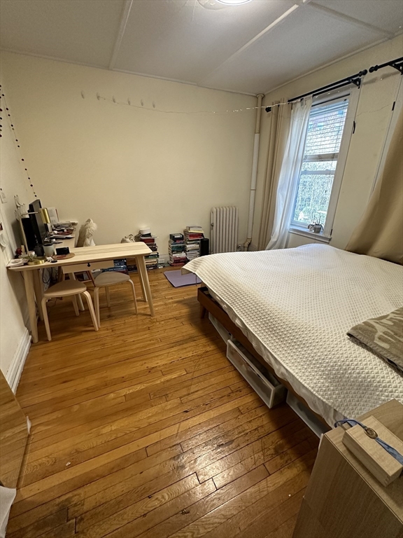 Studio bed, 1 bath apartment for rent at 131 Park Dr Unit 5, Fenway — photo 2 of 12