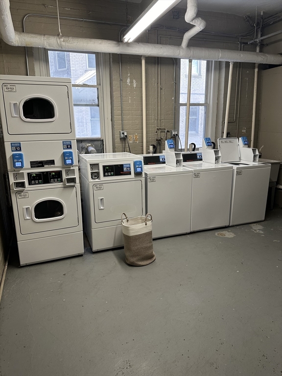 Studio bed, 1 bath apartment for rent at 131 Park Dr Unit 5, Fenway — photo 12 of 12