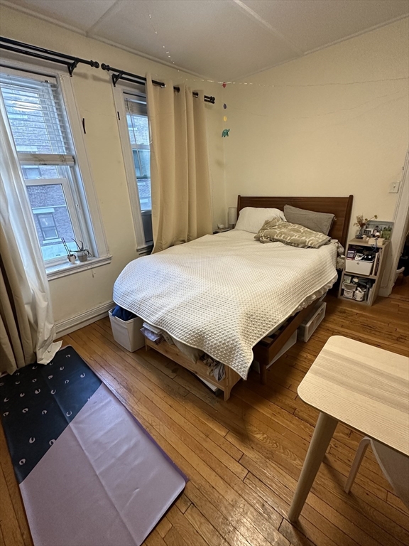 Studio bed, 1 bath apartment for rent at 131 Park Dr Unit 5, Fenway — photo 1 of 12