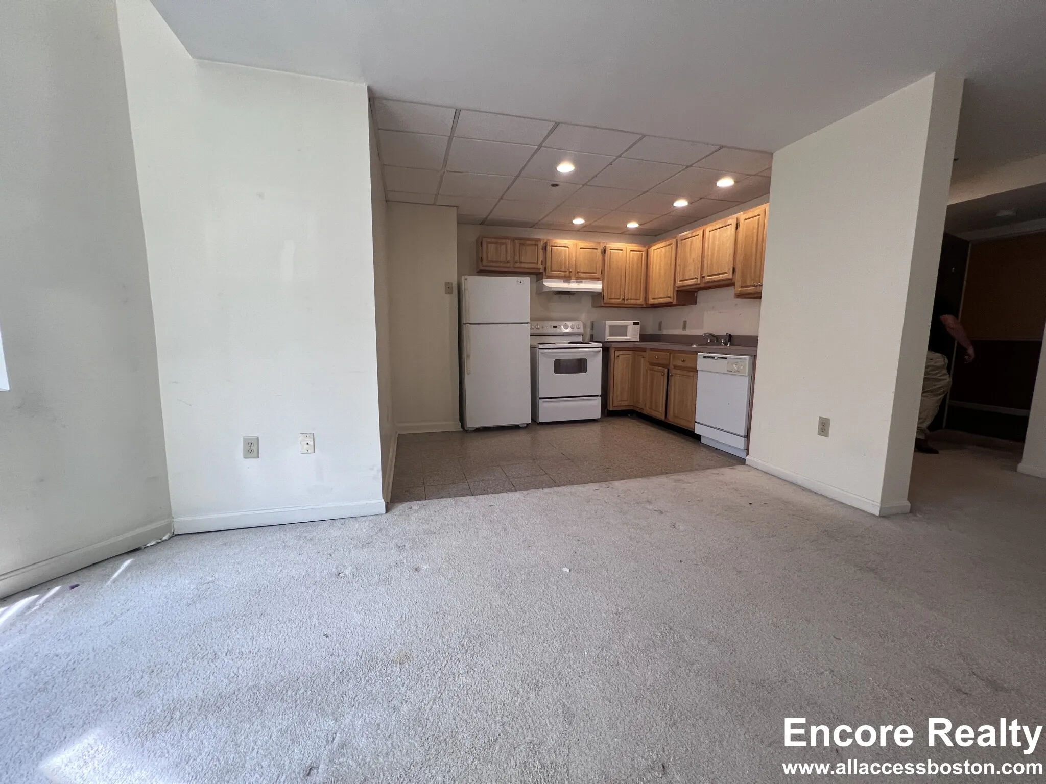 Studio bed, 1 bath apartment for rent at 131 Park Dr Unit C, Fenway — photo 7 of 7