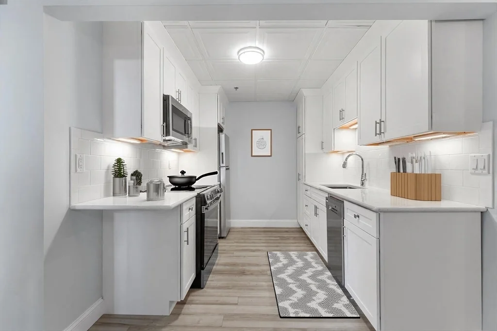 1 bed, 1 bath apartment for rent at 131 Park Dr Unit G3, Fenway — photo 4 of 9