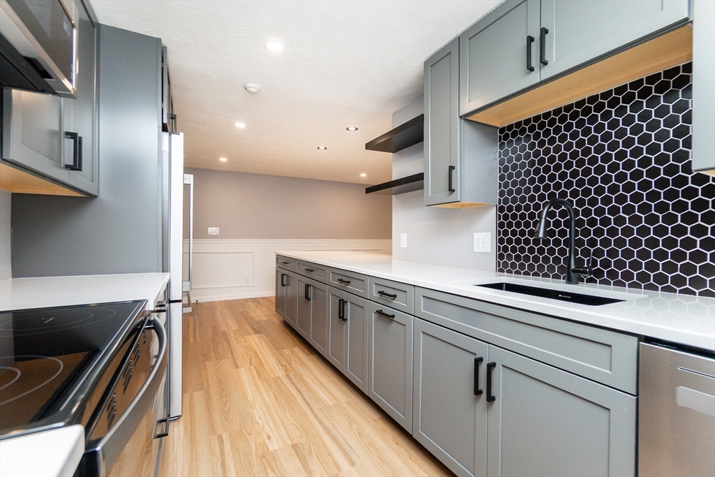 2 bed, 1 bath apartment for rent at 131 Pierce St Unit 203, Forestdale — photo 2 of 11