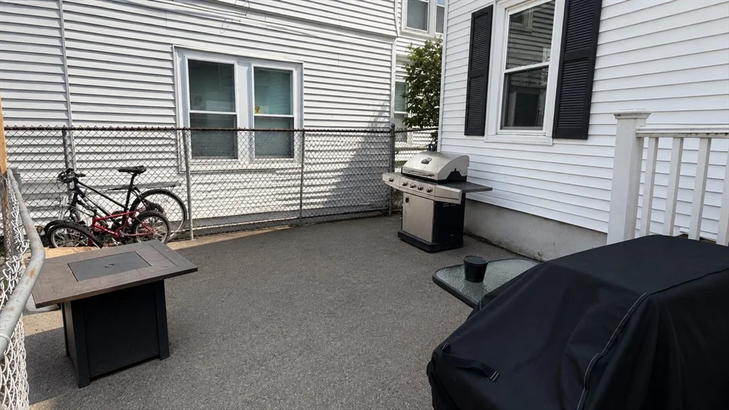 3 bed, 1 bath apartment for rent at 131 Rindge Ave Unit 1, North Cambridge — photo 13 of 14