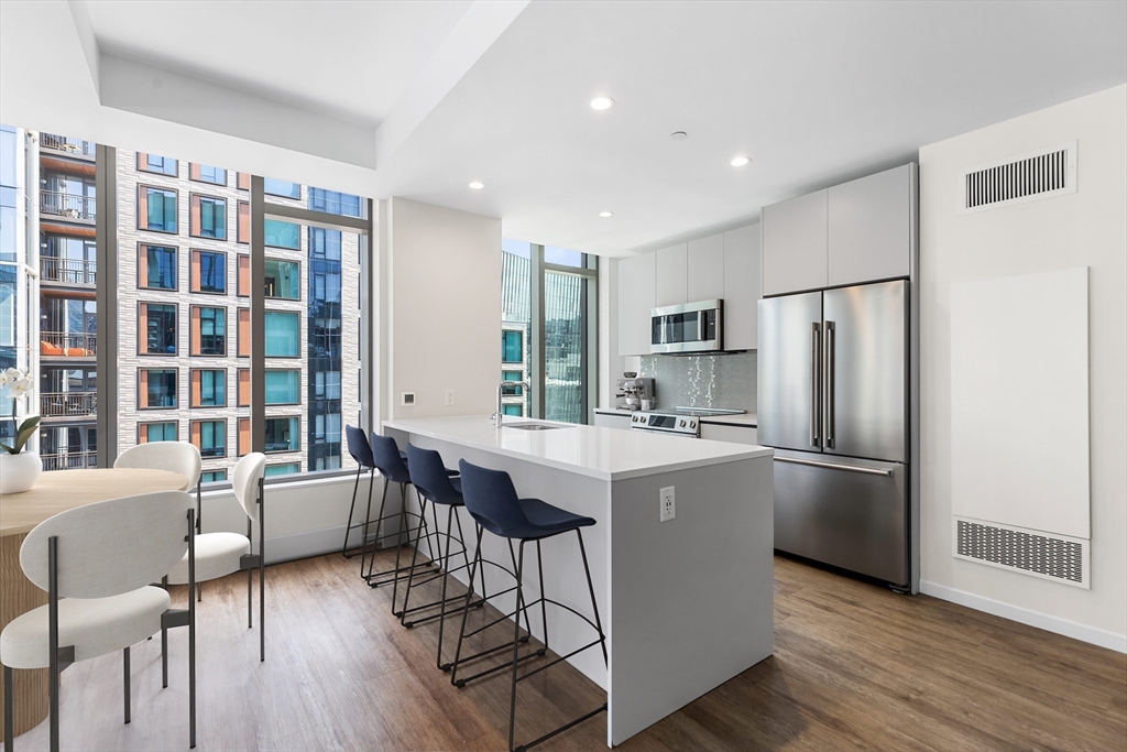 3 bed, 2 bath apartment for rent at 131 Seaport Blvd Unit 1620, Seaport District — photo 7 of 17