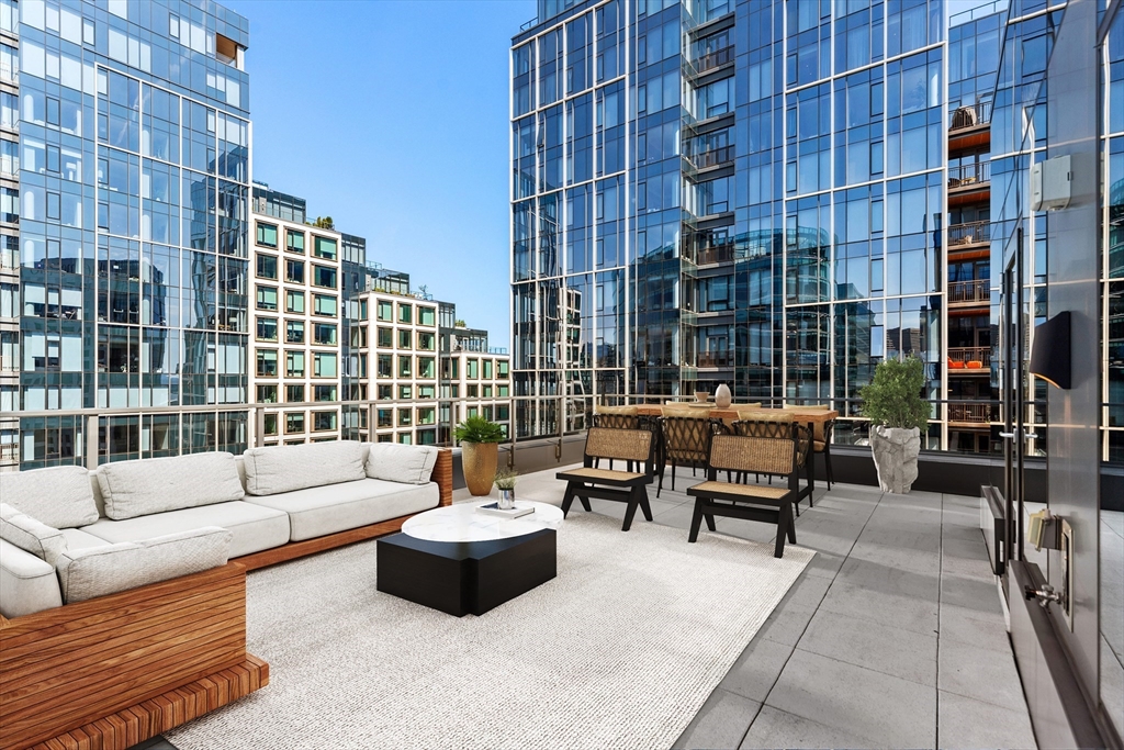 3 bed, 2 bath apartment for rent at 131 Seaport Blvd Unit 1620, Seaport District — photo 1 of 17