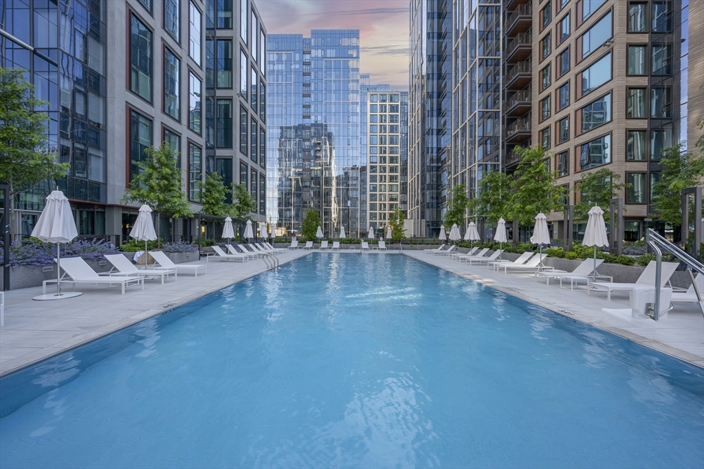 3 bed, 2 bath apartment for rent at 131 Seaport Blvd Unit 1620, Seaport District — photo 14 of 17
