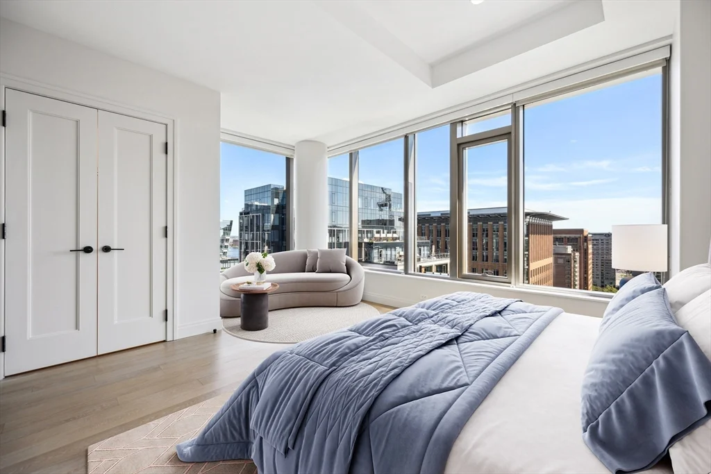 3 bed, 3 bath apartment for rent at 131 Seaport Blvd Unit PH-1A, Seaport District — photo 8 of 15