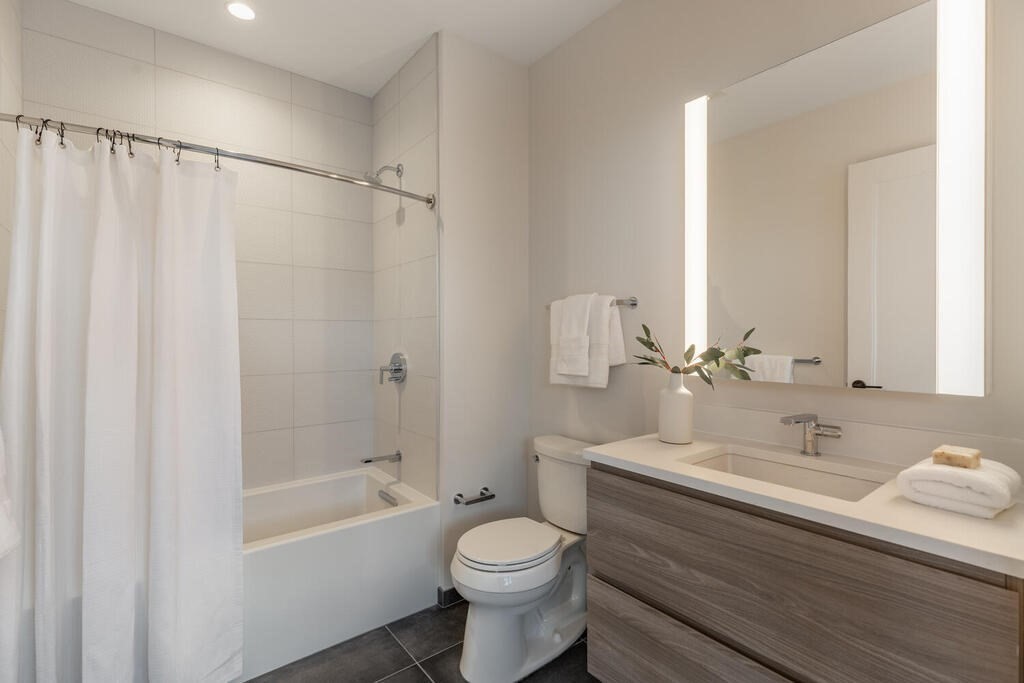 2 bed, 2 bath apartment for rent at 131 Seaport Blvd Unit PH-3, Seaport District — photo 12 of 16