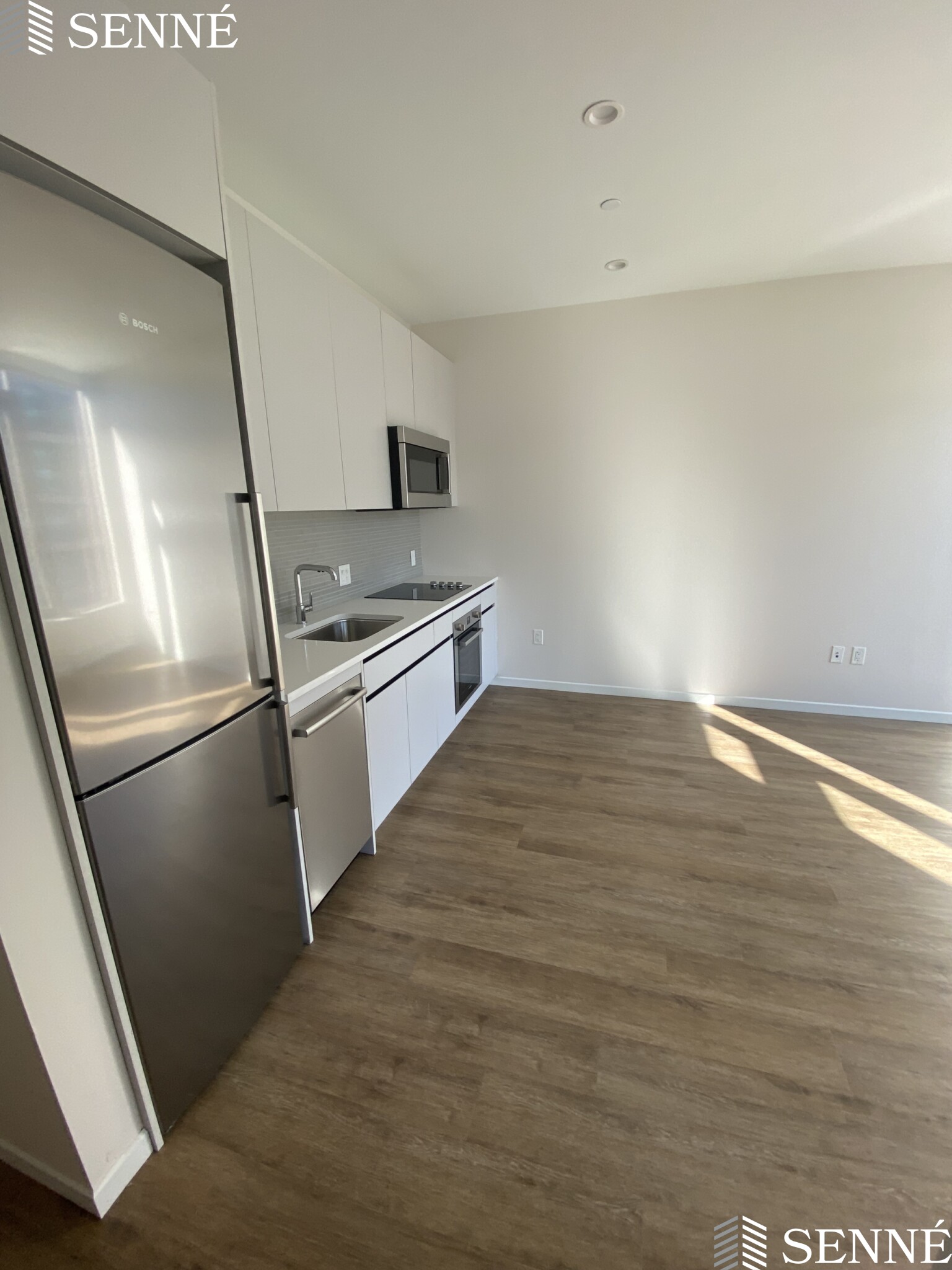 Studio bed, 1 bath apartment for rent at 131 Seaport Blvd Unit S39, Seaport District — photo 5 of 9