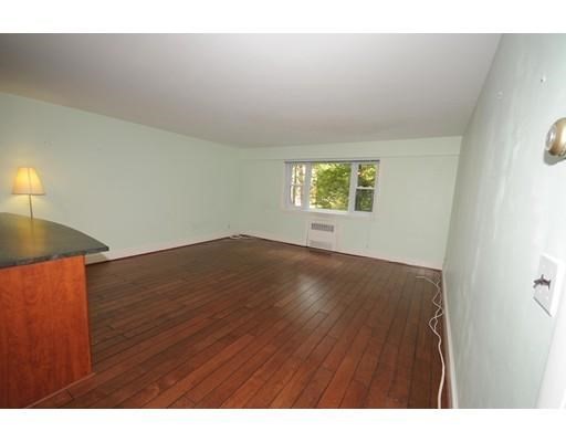 1 bed, 1 bath apartment for rent at 131 Sewall Ave Unit 34, Coolidge Corner — photo 4 of 11