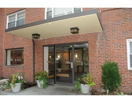 1 bed, 1 bath apartment for rent at 131 Sewall Ave Unit 34, Coolidge Corner — photo 9 of 11