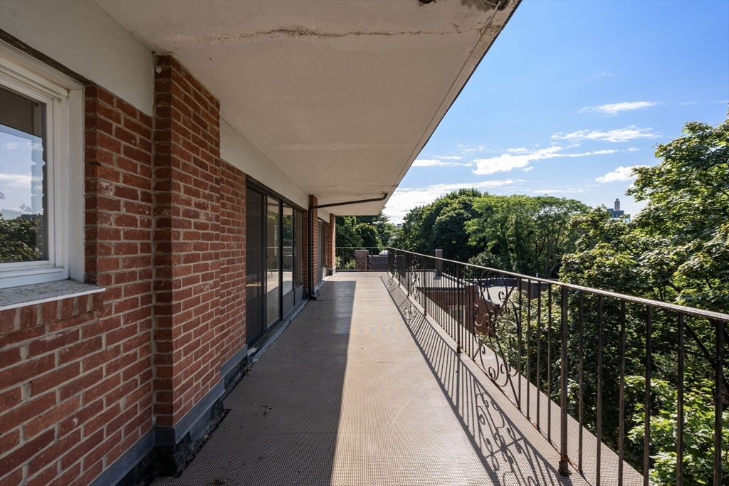 2 bed, 2 bath apartment for rent at 131 Sewall Ave Unit 57, Coolidge Corner — photo 17 of 21