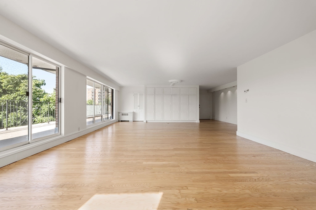 2 bed, 2 bath apartment for rent at 131 Sewall Ave Unit 57, Coolidge Corner — photo 4 of 21