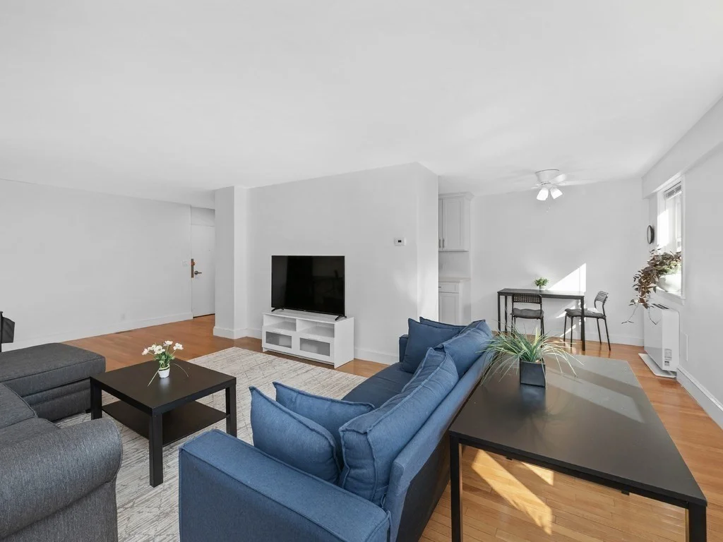 1 bed, 1 bath apartment for rent at 131 Sewall Ave Unit 6, Coolidge Corner — photo 7 of 21