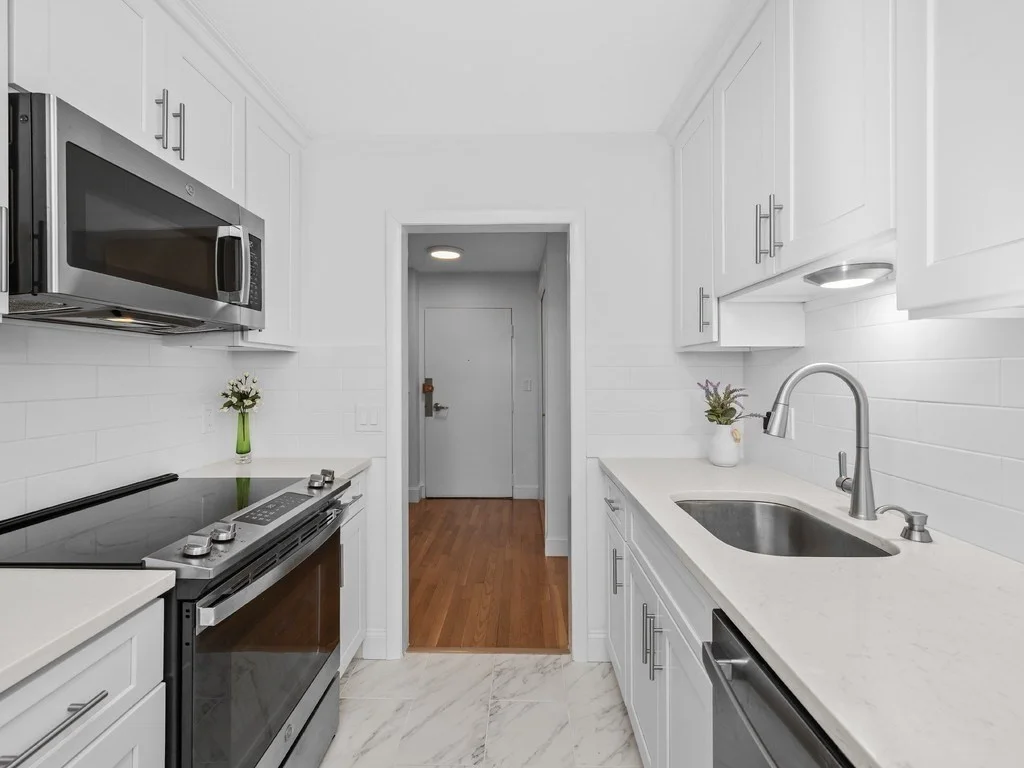 1 bed, 1 bath apartment for rent at 131 Sewall Ave Unit 6, Coolidge Corner — photo 11 of 21