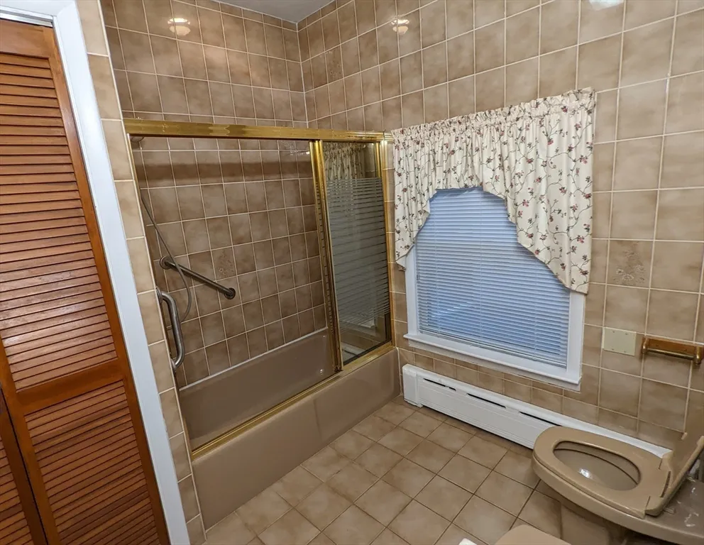 4 bed, 2 bath apartment for rent at 131 Summer Unit 2, Malden — photo 9 of 25