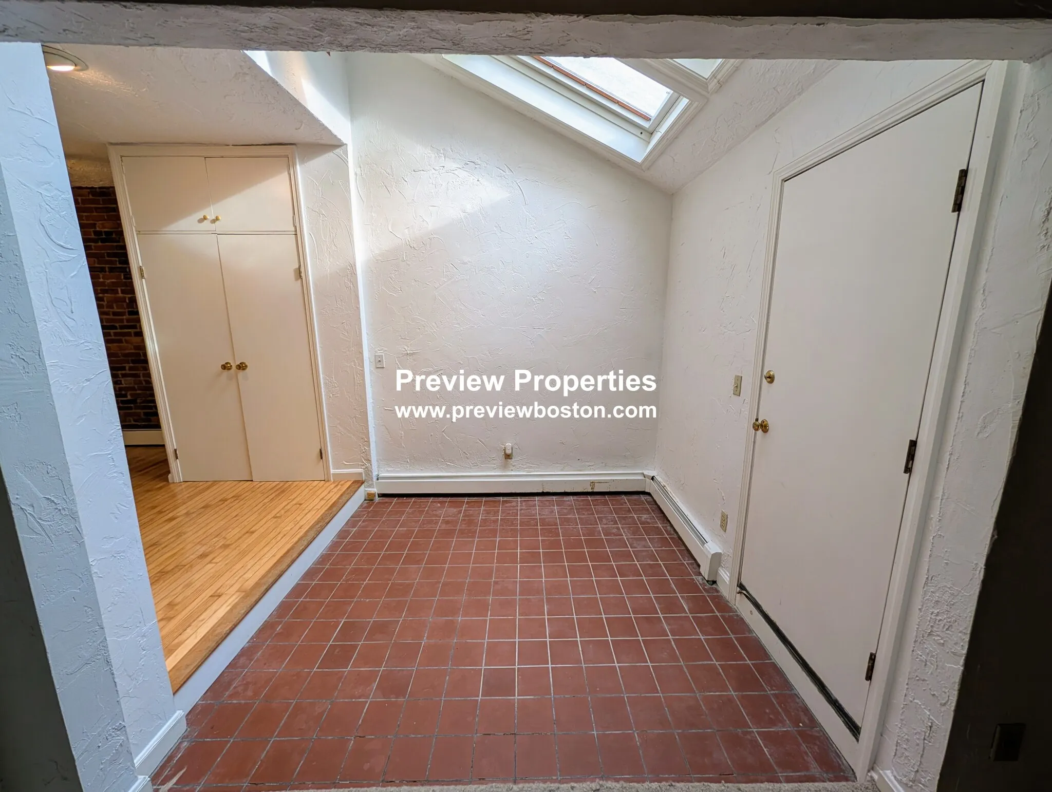1 bed, 1 bath apartment for rent at 131 Sutherland Rd Unit 1P, Brighton — photo 6 of 8