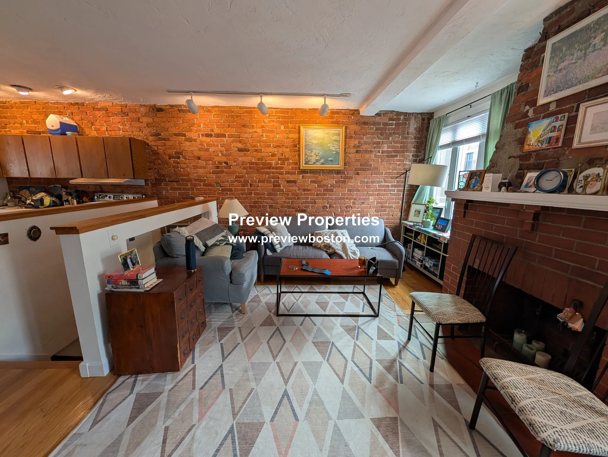 2 bed, 1.5 bath apartment for rent at 131 Sutherland Rd Unit 2, Brighton — photo 2 of 15