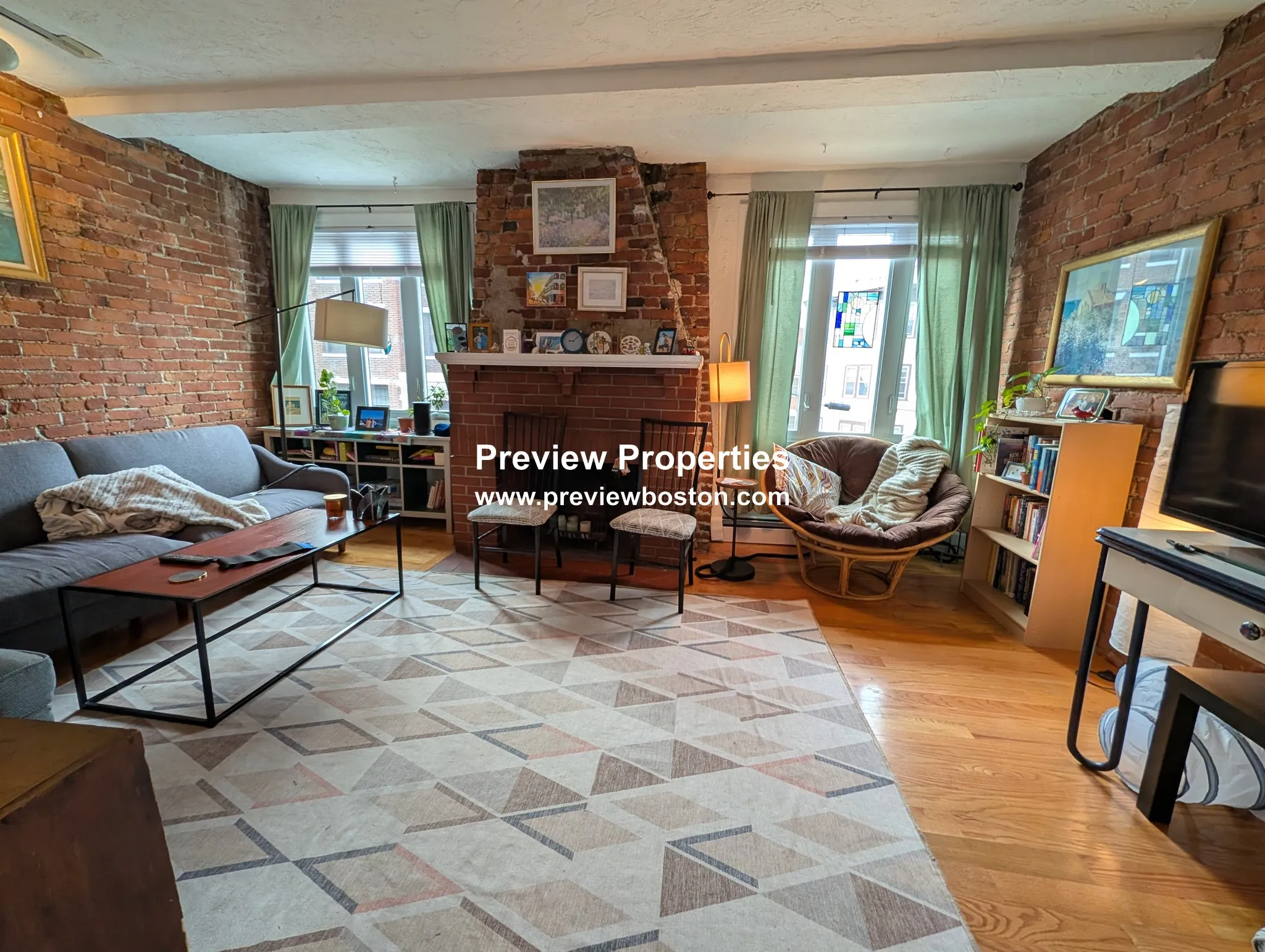2 bed, 1.5 bath apartment for rent at 131 Sutherland Rd Unit 2, Brighton