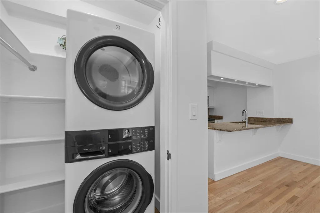 1 bed, 1 bath apartment for rent at 131 Warren Ave Unit 1, South End — photo 14 of 16